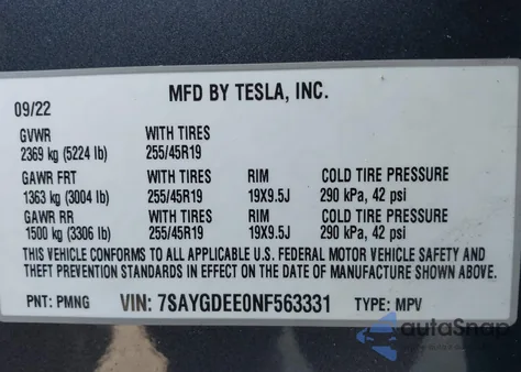 2022 Tesla Model Y Long Range Dual Motor All-Wheel Drive z USA, uszkodzony, nr VIN 7SAYGDEE0NF563331